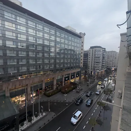 Apartment Calea Victoriei * Bucureşti